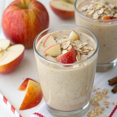 Healthy Apple Pie Smoothie with Oats 1